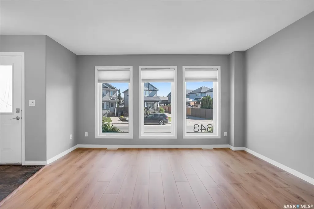 643 Hampton Circle Saskatoon SK S7R 0K1