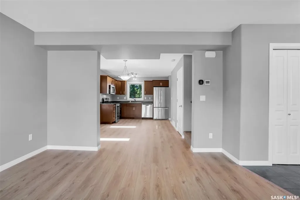 643 Hampton Circle Saskatoon SK S7R 0K1