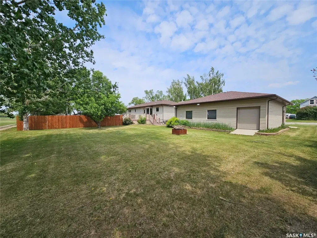 206 W 1st Street Alida SK S0C 0B0