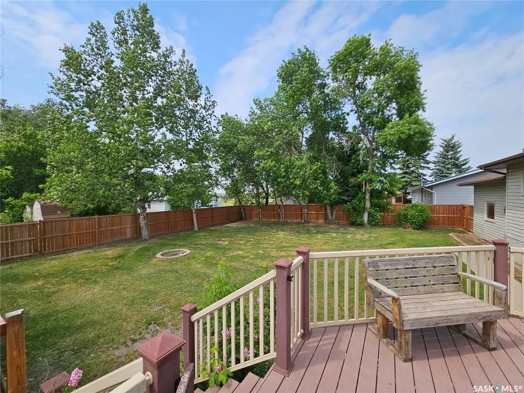 206 W 1st Street Alida SK S0C 0B0