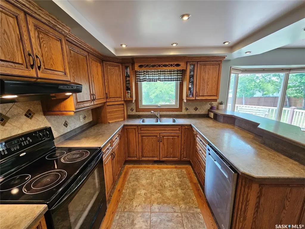 206 W 1st Street Alida SK S0C 0B0