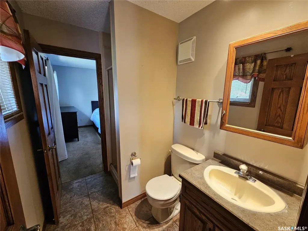 206 W 1st Street Alida SK S0C 0B0