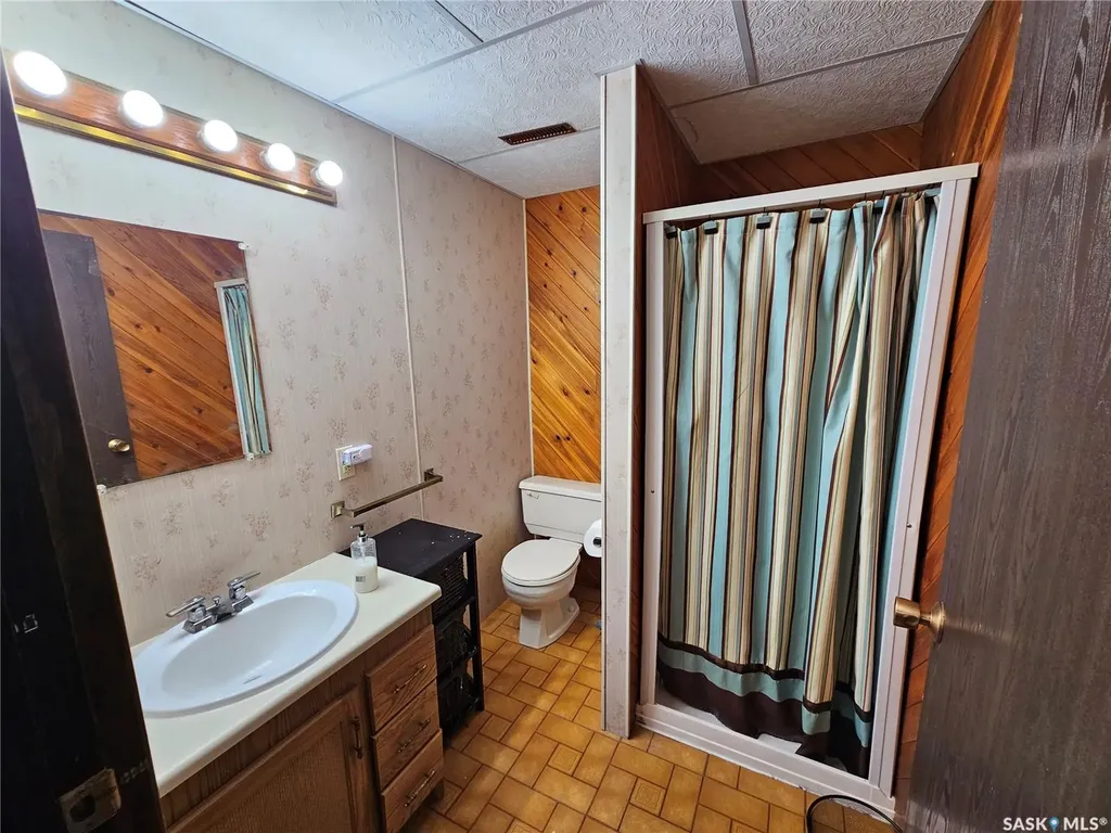 206 W 1st Street Alida SK S0C 0B0