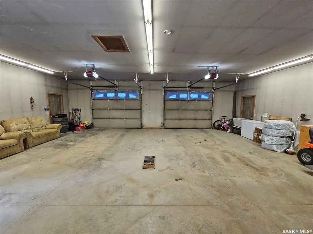 206 W 1st Street Alida SK S0C 0B0