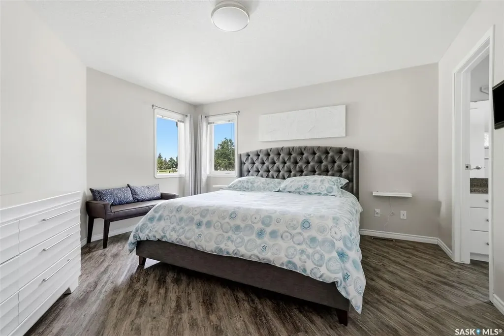 8034 Knox Place Regina SK S4Y 1G5