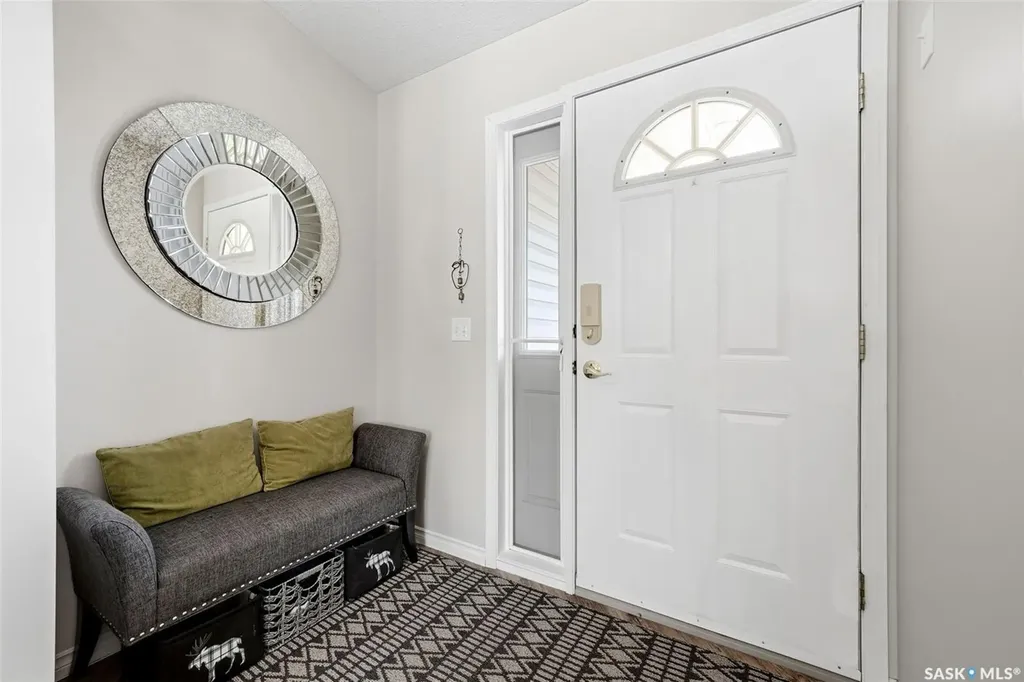 8034 Knox Place Regina SK S4Y 1G5