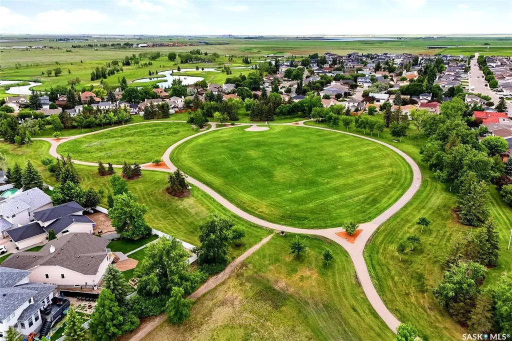 8034 Knox Place Regina SK S4Y 1G5
