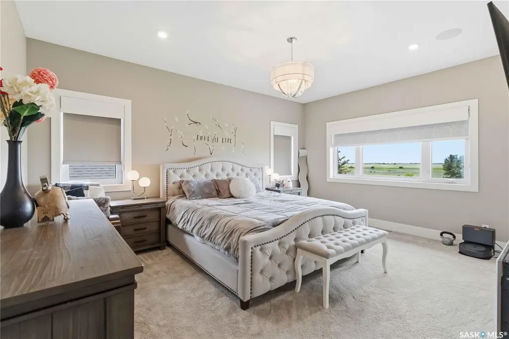 467 Mahabir Crescent Saskatoon SK S7W 0J7
