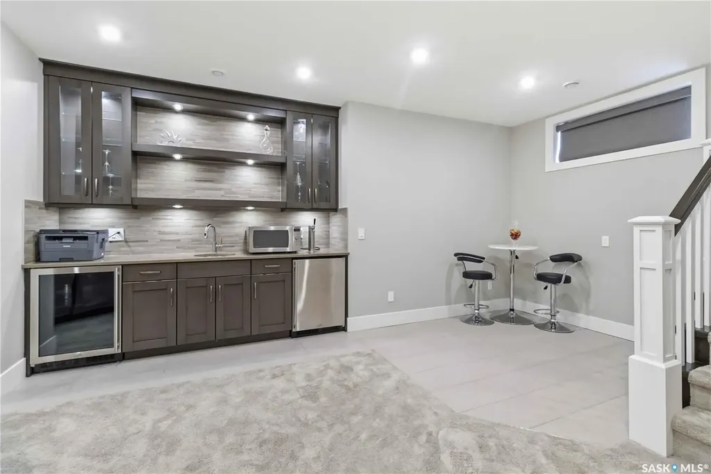 467 Mahabir Crescent Saskatoon SK S7W 0J7