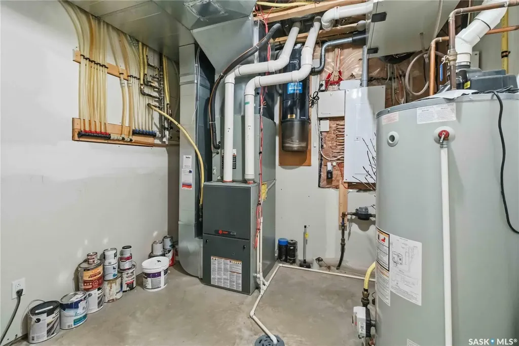 467 Mahabir Crescent Saskatoon SK S7W 0J7