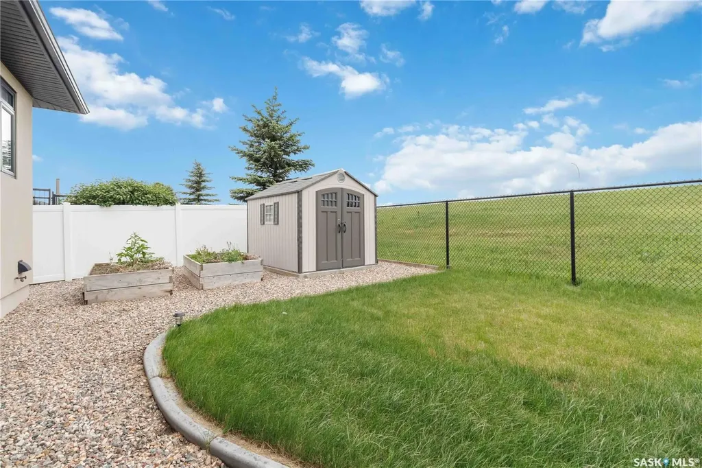 467 Mahabir Crescent Saskatoon SK S7W 0J7