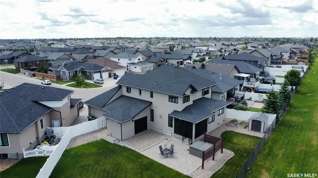 467 Mahabir Crescent Saskatoon SK S7W 0J7