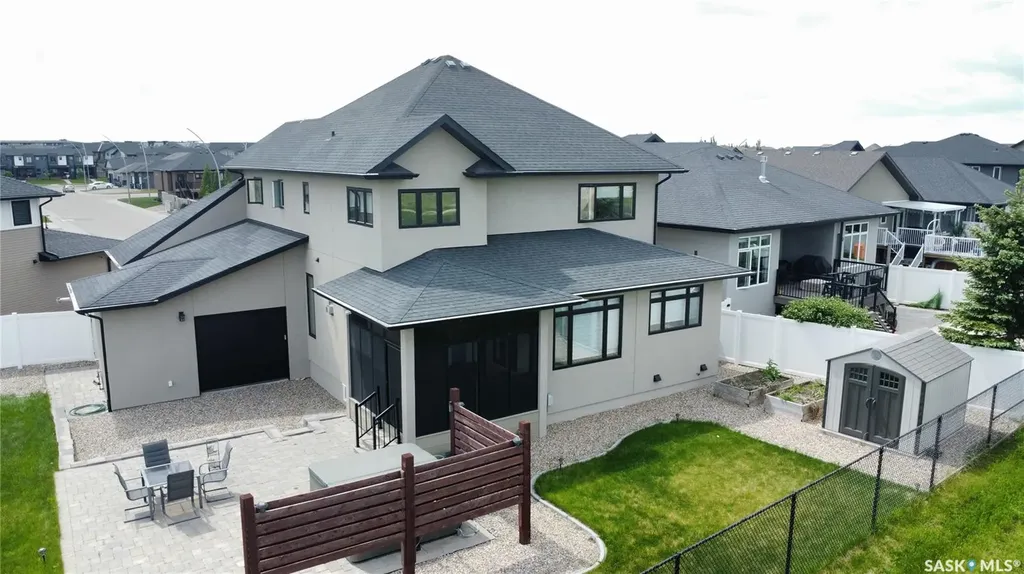 467 Mahabir Crescent Saskatoon SK S7W 0J7