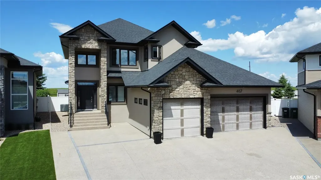 467 Mahabir Crescent Saskatoon SK S7W 0J7