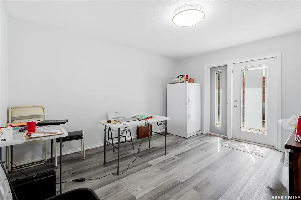 1223 Warner Street Moose Jaw SK S6H 6G9