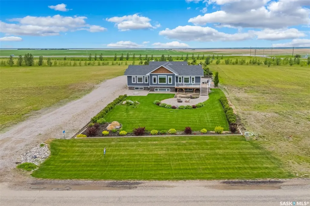 3 Sunrise Drive S Dundurn Rm No. 314 SK S7C 0A6