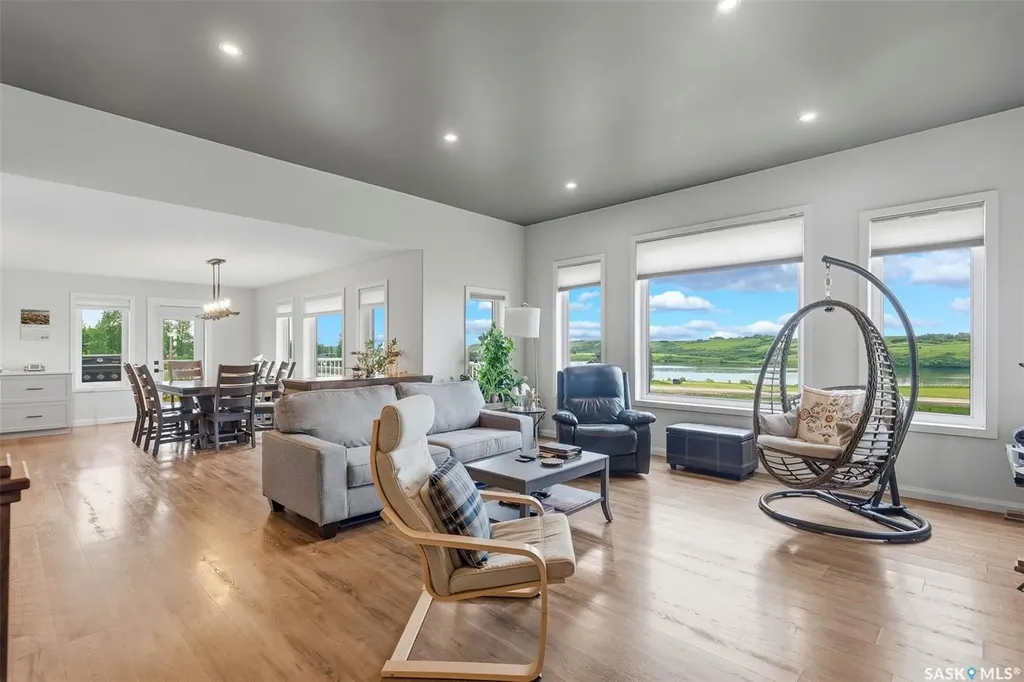 3 Sunrise Drive S Dundurn Rm No. 314 SK S7C 0A6