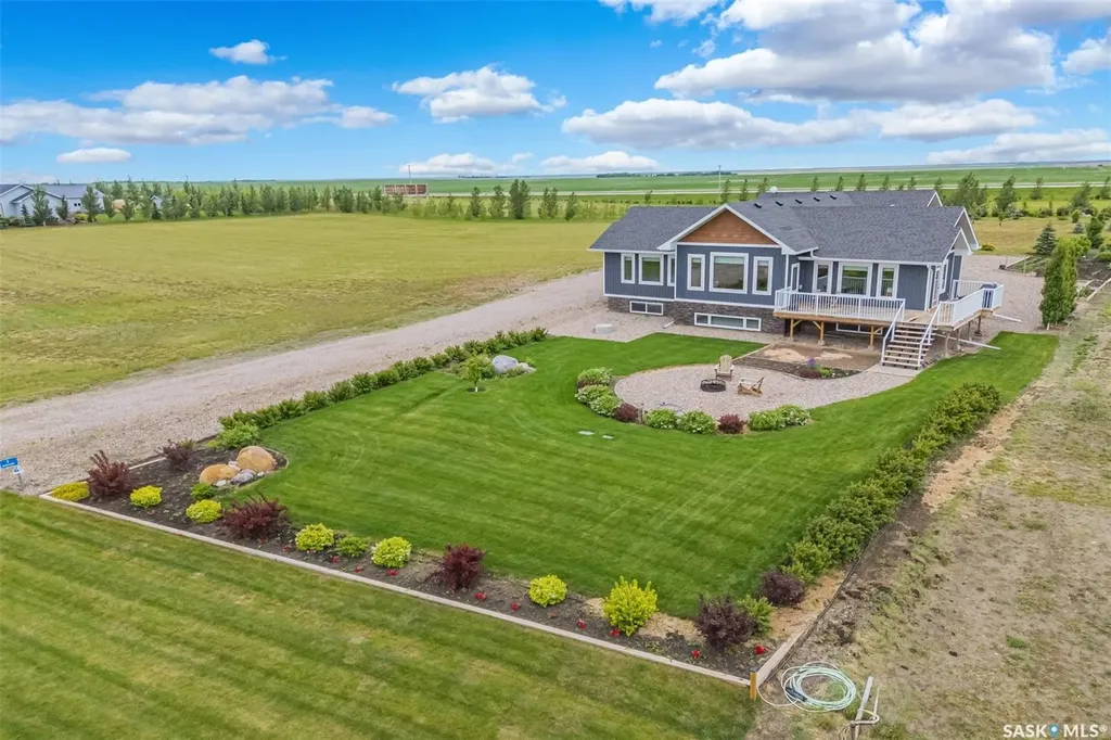 3 Sunrise Drive S Dundurn Rm No. 314 SK S7C 0A6