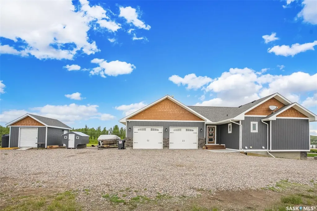 3 Sunrise Drive S Dundurn Rm No. 314 SK S7C 0A6