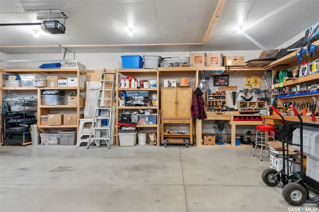 3 Sunrise Drive S Dundurn Rm No. 314 SK S7C 0A6