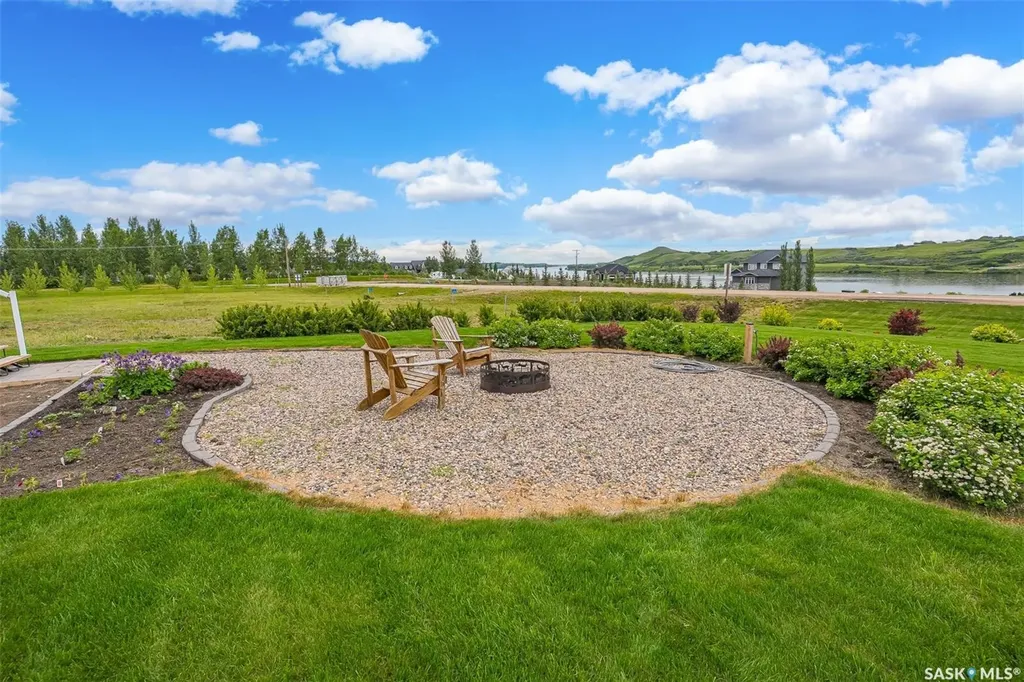 3 Sunrise Drive S Dundurn Rm No. 314 SK S7C 0A6