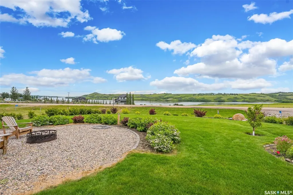3 Sunrise Drive S Dundurn Rm No. 314 SK S7C 0A6