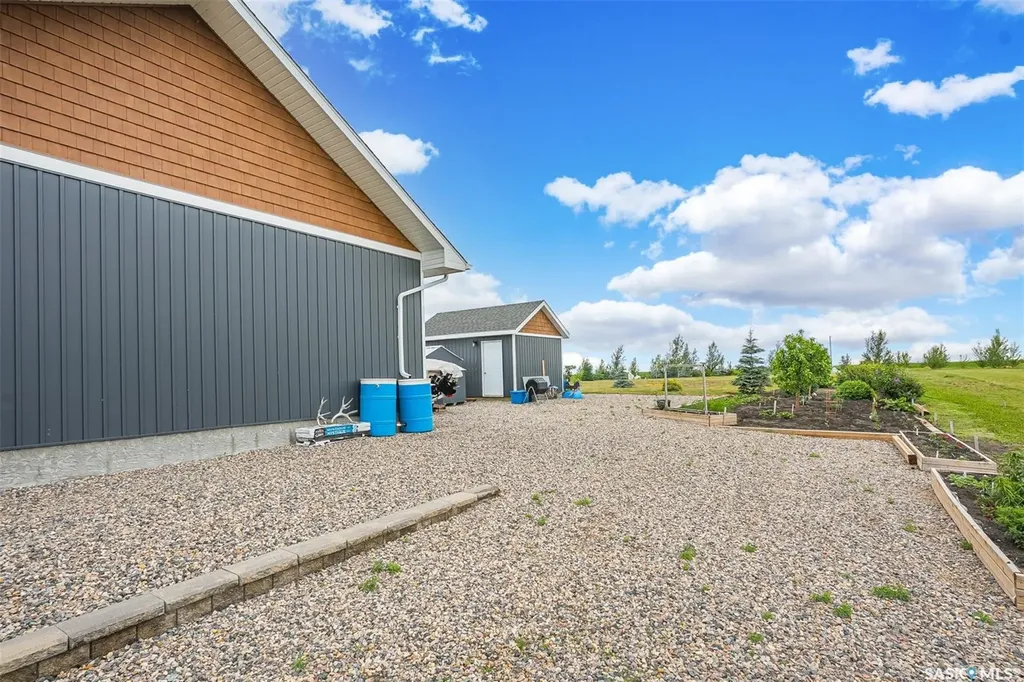3 Sunrise Drive S Dundurn Rm No. 314 SK S7C 0A6