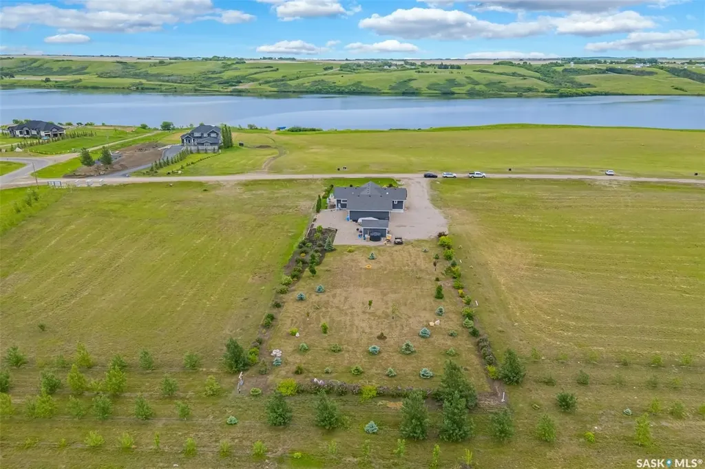 3 Sunrise Drive S Dundurn Rm No. 314 SK S7C 0A6