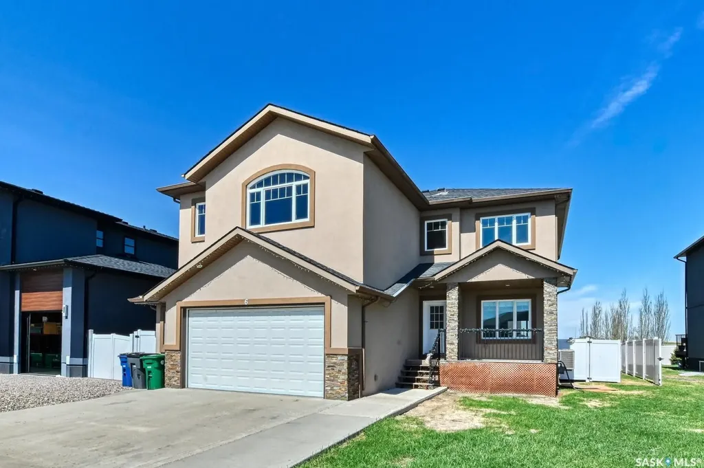 6 Mckenzie Landing White City SK S4L 0B2