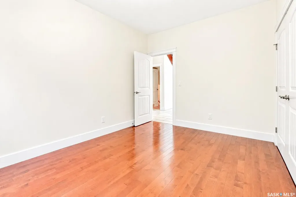 6 Mckenzie Landing White City SK S4L 0B2