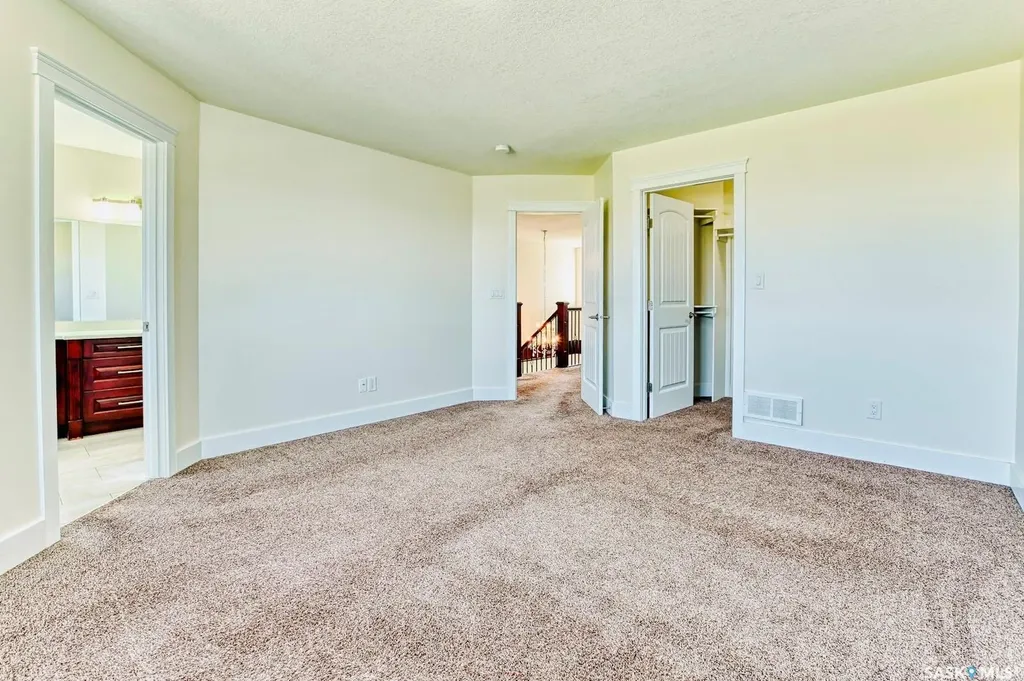 6 Mckenzie Landing White City SK S4L 0B2