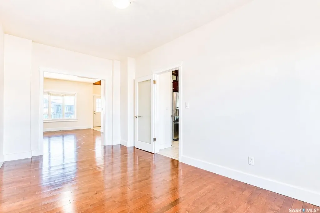 6 Mckenzie Landing White City SK S4L 0B2