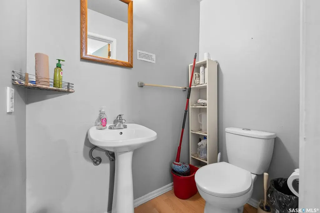 4220 Castle Road Regina SK S4S 4W1