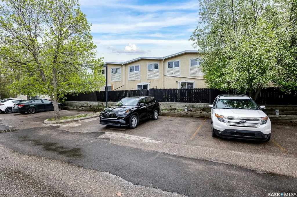 4220 Castle Road Regina SK S4S 4W1
