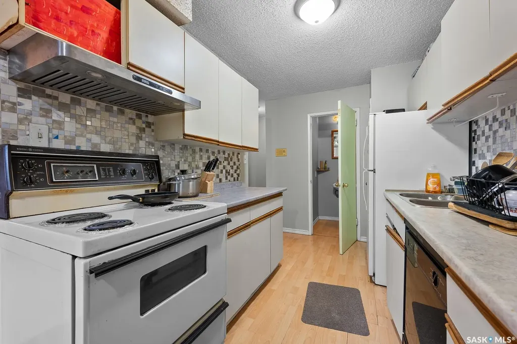 4220 Castle Road Regina SK S4S 4W1