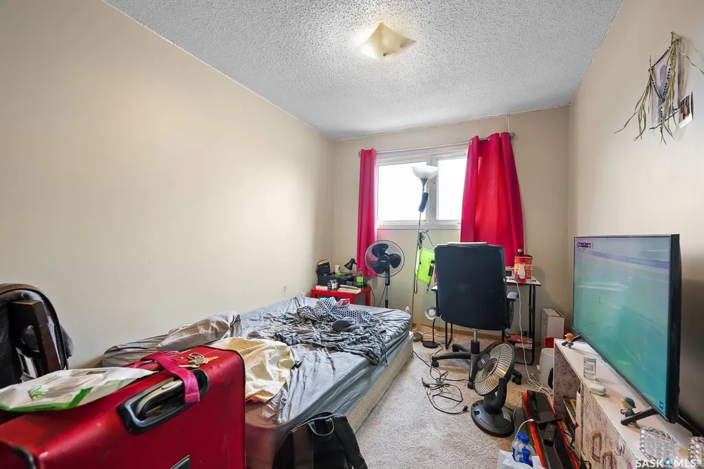 4220 Castle Road Regina SK S4S 4W1