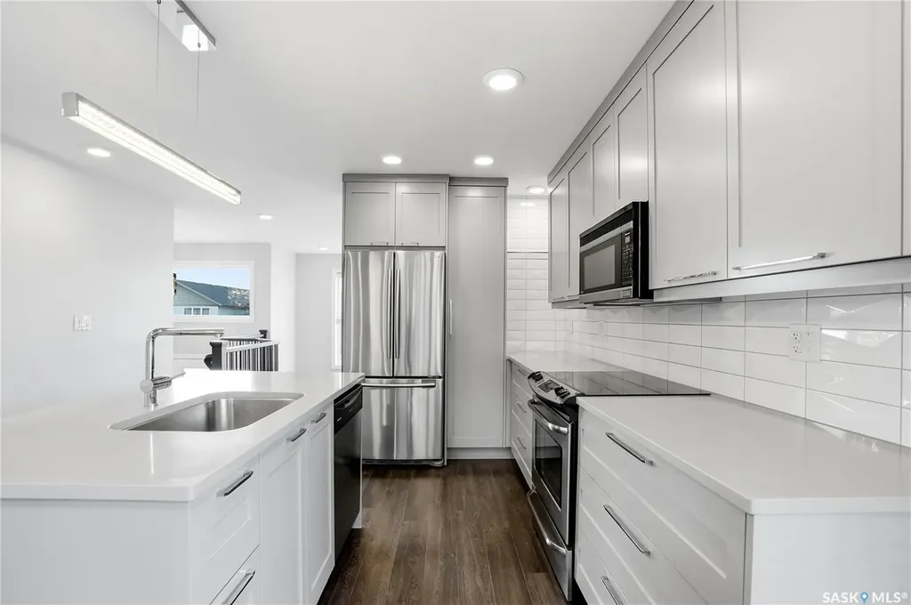 487 Kloppenburg Street Saskatoon SK S7W 0N8