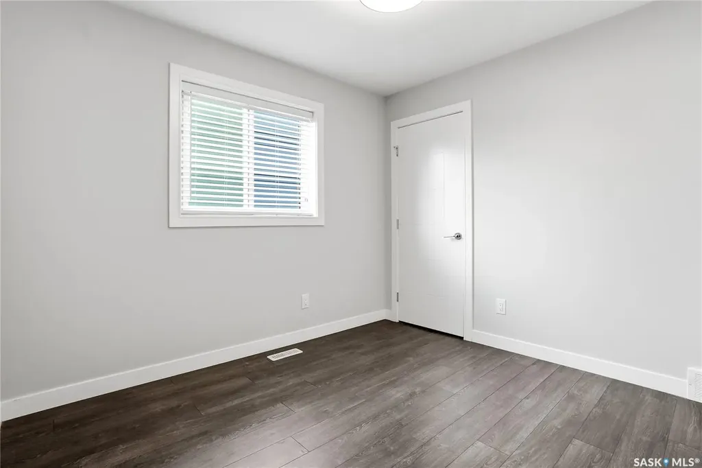 487 Kloppenburg Street Saskatoon SK S7W 0N8
