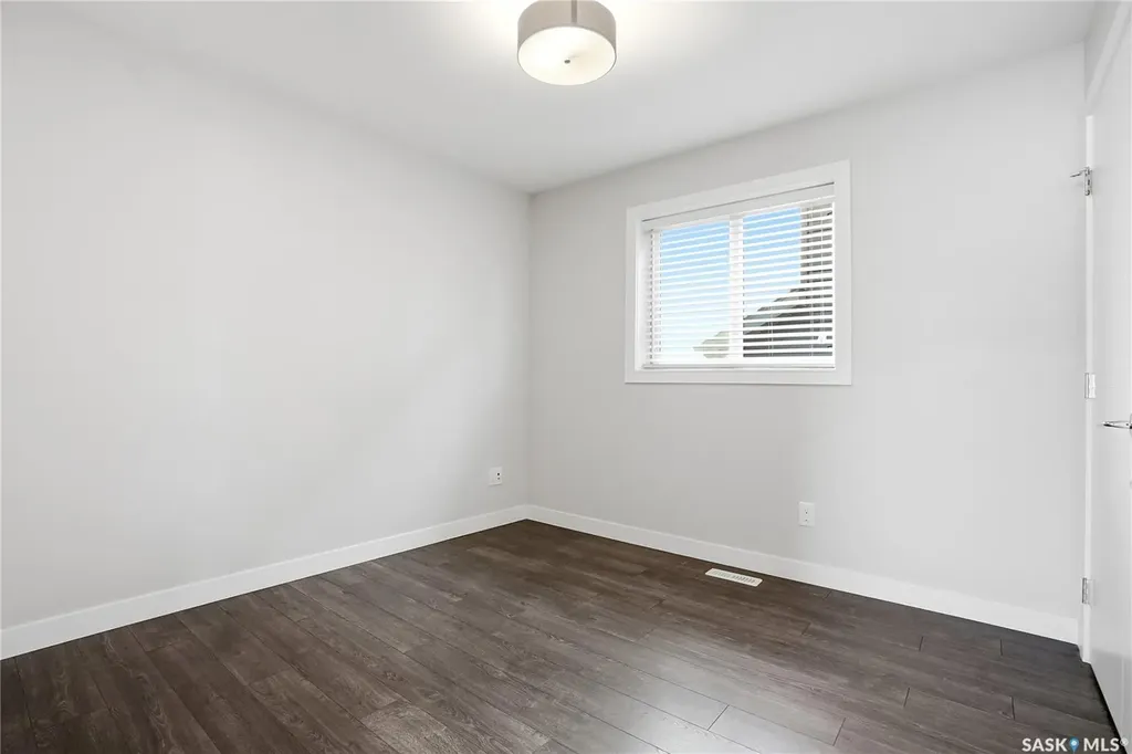 487 Kloppenburg Street Saskatoon SK S7W 0N8