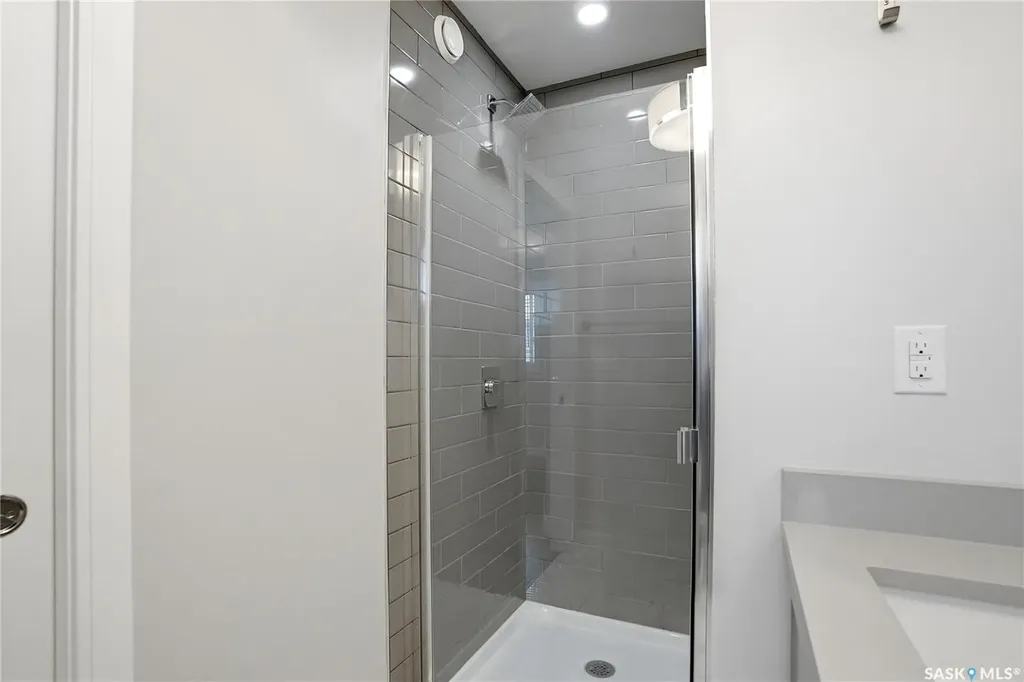 487 Kloppenburg Street Saskatoon SK S7W 0N8