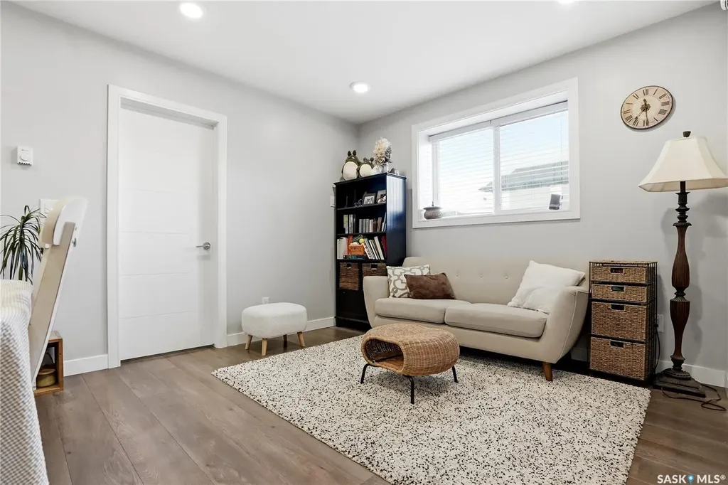 487 Kloppenburg Street Saskatoon SK S7W 0N8