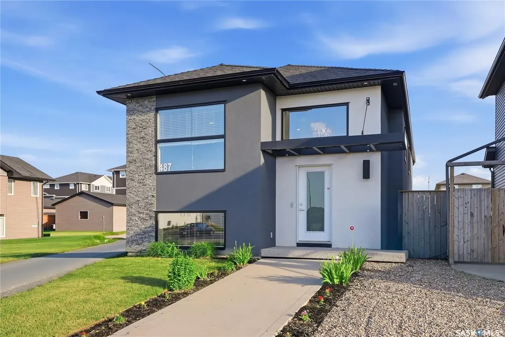 487 Kloppenburg Street Saskatoon SK S7W 0N8