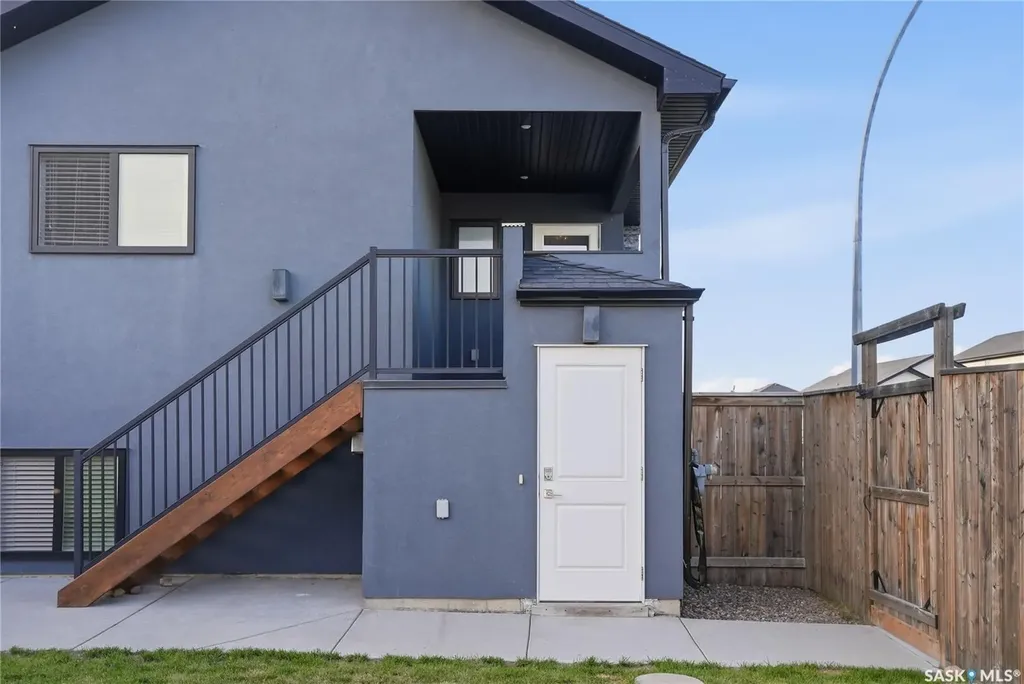 487 Kloppenburg Street Saskatoon SK S7W 0N8