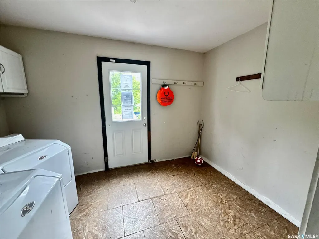 239 Betts Avenue Yorkton SK S3N 1M8