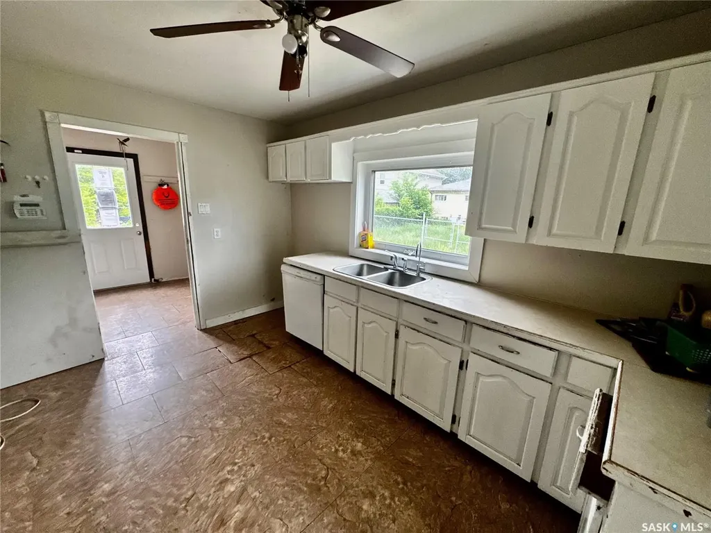 239 Betts Avenue Yorkton SK S3N 1M8