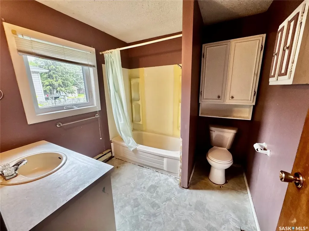 239 Betts Avenue Yorkton SK S3N 1M8