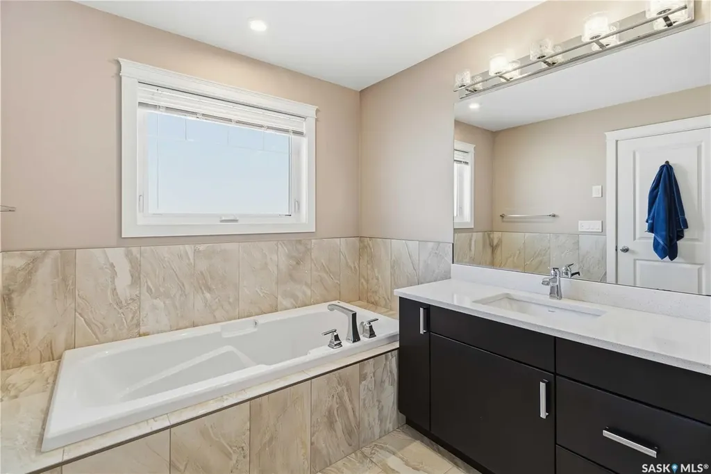 175 Gillies Lane Saskatoon SK S7V 0J8