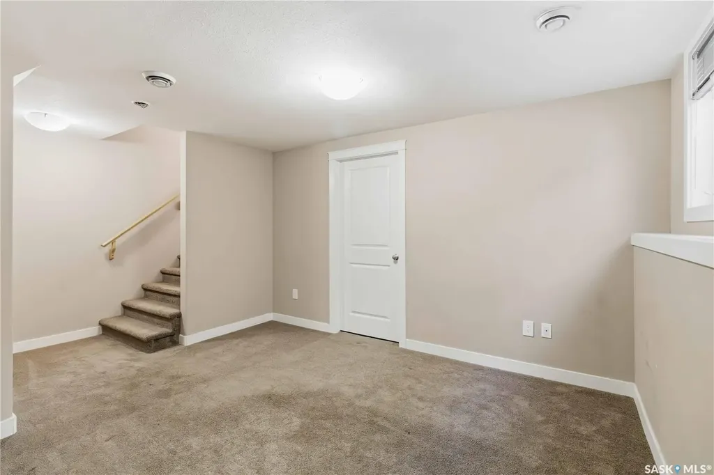 175 Gillies Lane Saskatoon SK S7V 0J8