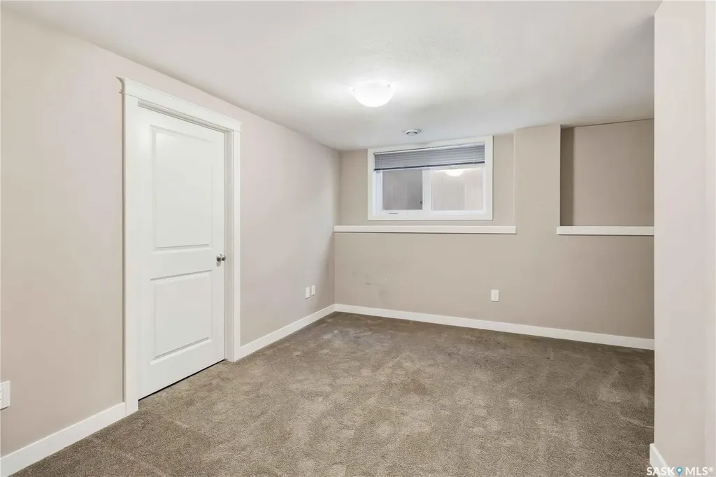 175 Gillies Lane Saskatoon SK S7V 0J8