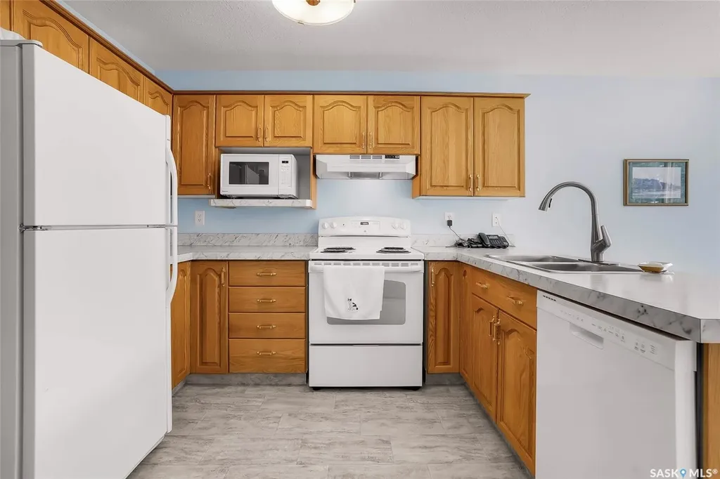 420 Heritage Crescent Saskatoon SK S7H 5P3